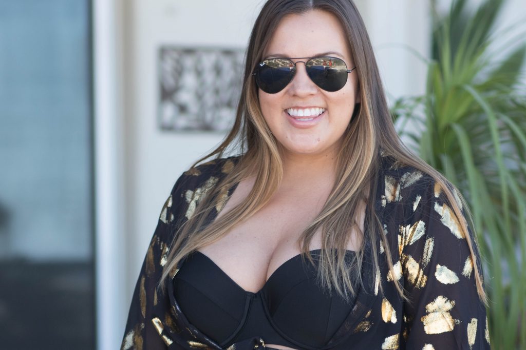 Ashley from Two Peas in a Prada shares her struggles with being an "average sized" girl. 
