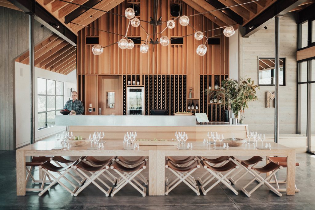 Ashley Zeal from Two Peas in a Prada shares her Healdsburg Travel Guide. Including where to stay, eat drink, and what to do. 