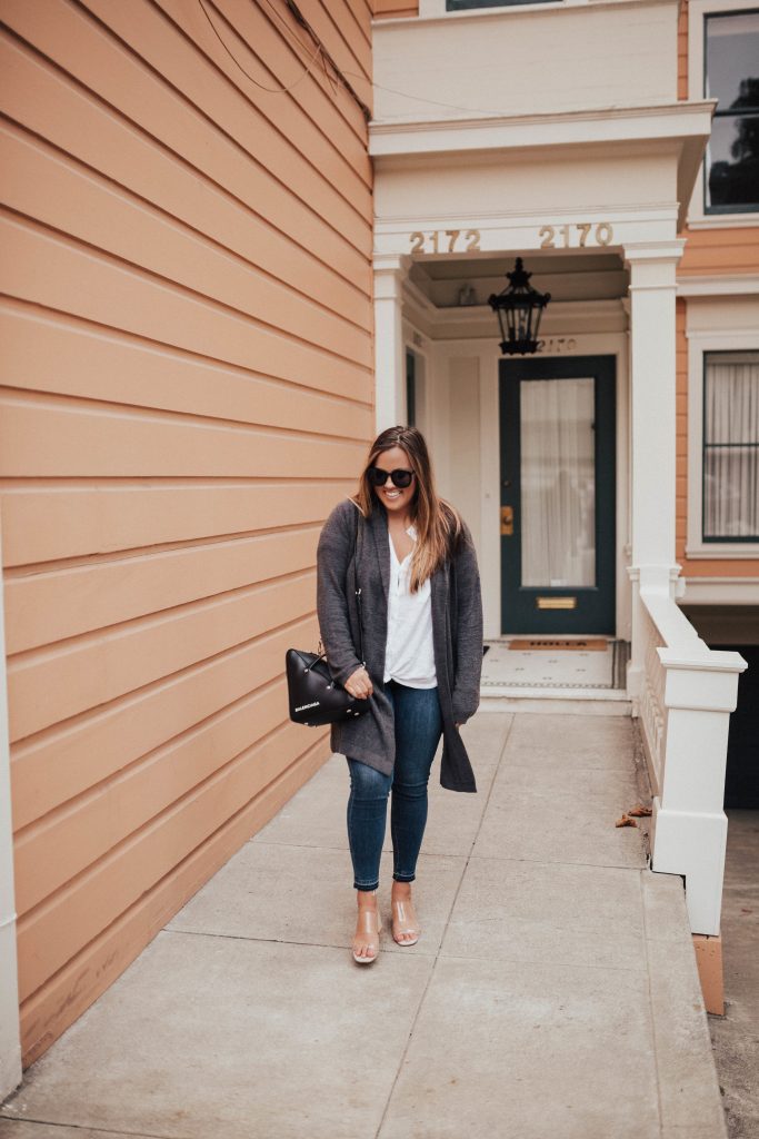 Ashley Zeal from Two Peas in a Prada shares one of her new favorite brands, Barefoot Dreams. She is wearing the Cozy Chic Cardigan. 