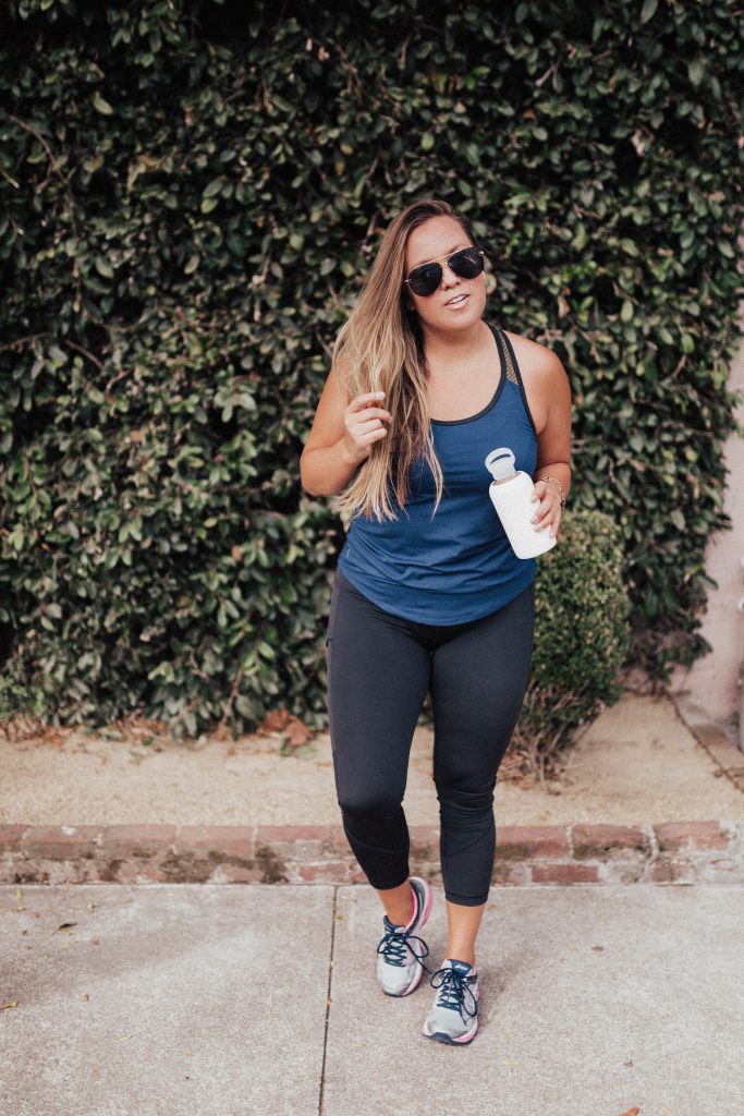 Ashley Zeal from Two Peas in a Prada shares a behind the scenes look at her workouts and her new favorite activewear brand, Lolë. 