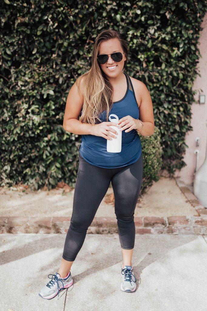 Ashley Zeal from Two Peas in a Prada shares a behind the scenes look at her workouts and her new favorite activewear brand, Lolë. 