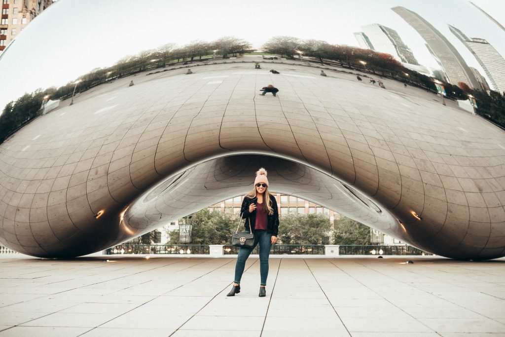 Ashley Zeal from Two Peas in a Prada shares her Chicago Travel Guide. See where to eat, what to do, where to stay, etc. 