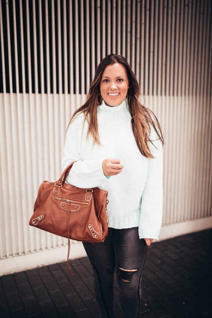 Ashley Zeal from Two Peas in a Prada shares her favorite sweaters under $50. Top San Francisco Blogger. 