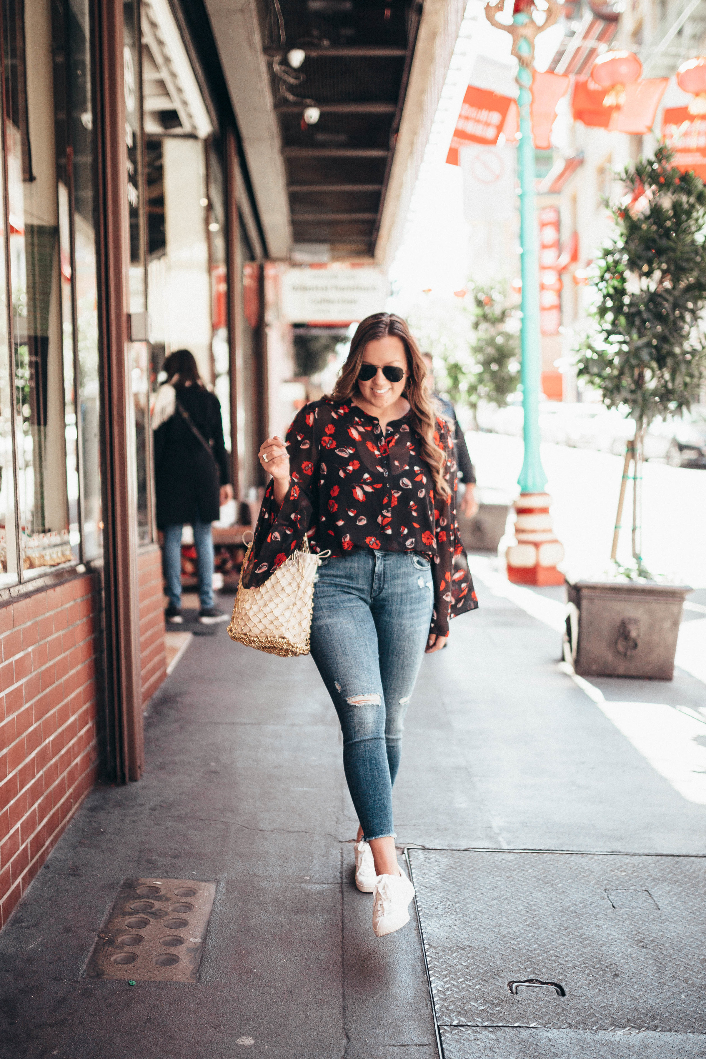 Ashley Zeal from Two Peas in a Prada shares her top picks for the last call of the Shopbop Sale. Get 25% off sitewide. Her jeans and sneakers on sale!