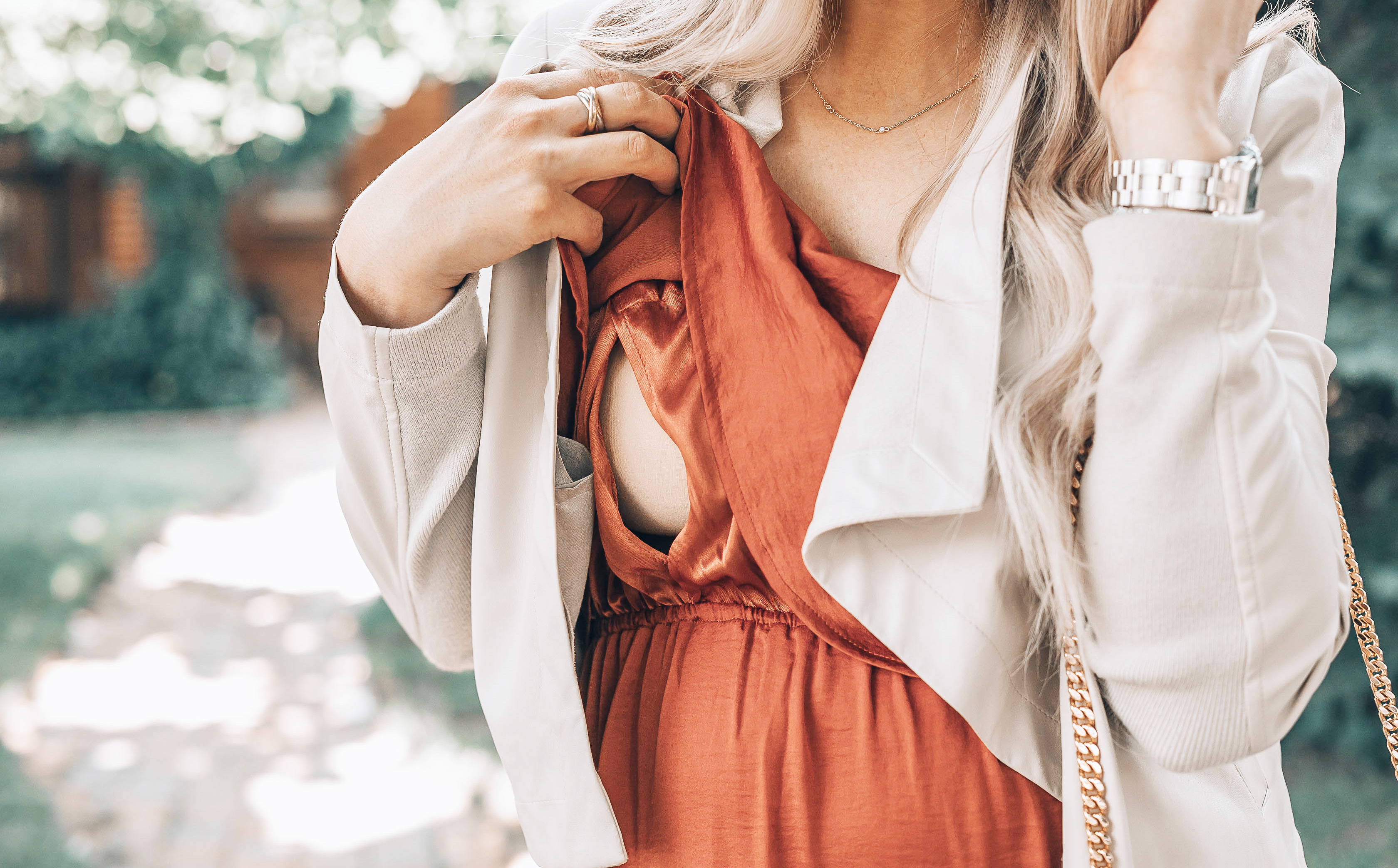 Emily Farren Wieczorek of Two Peas in a Prada shares her favorite dress from Destination Maternity in celebration of Breastfeeding Awareness Month! 