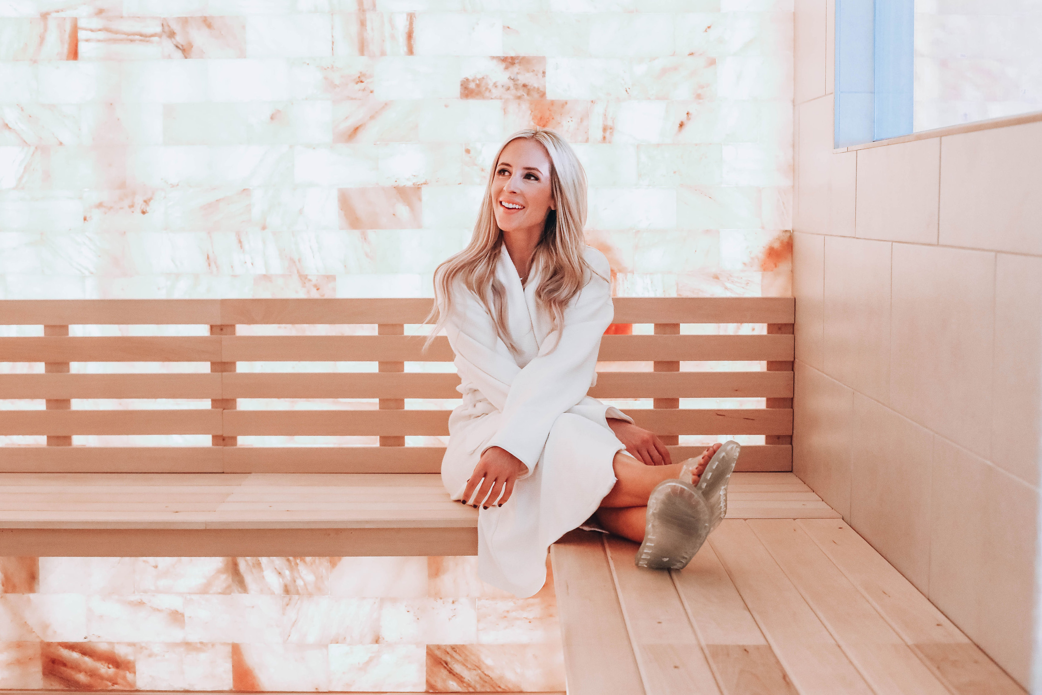 Reno Nevada Blogger Emily Farren Wieczorek gives you a behind the scenes look at the brand new - The Spa At The Silver Legacy