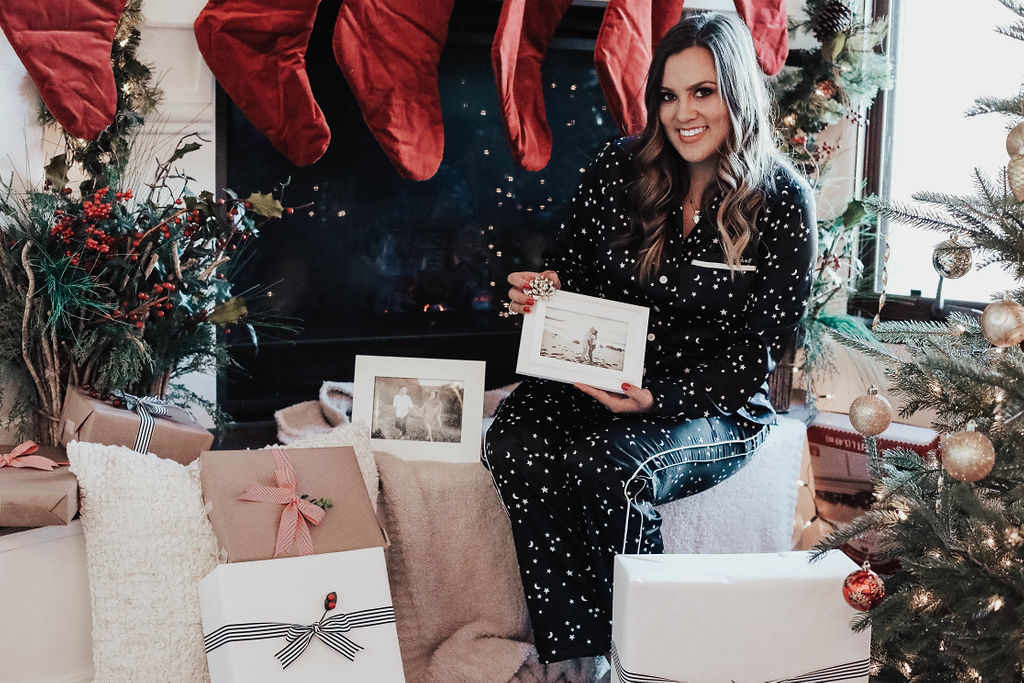 San Francisco blogger Ashley Zeal from Two Peas in a Prada shares how she is making Christmas memories with Walmart and the best photo gifts to give this holiday season. 