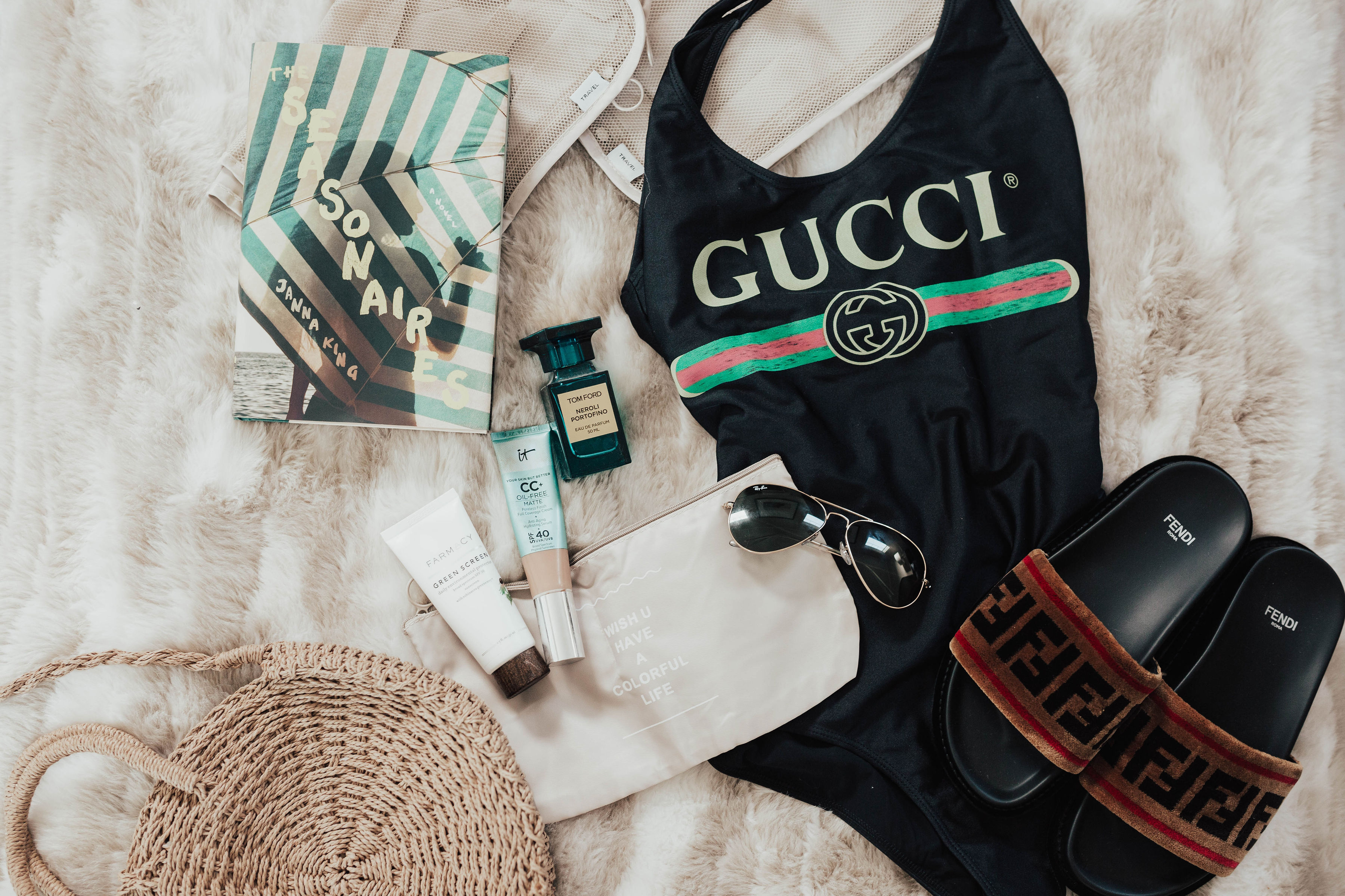 San Francisco blogger, Ashley Zeal, from Two Peas in a Prada shares "What I Packed for Hawaii." Including swimsuits, coverups and beauty! 