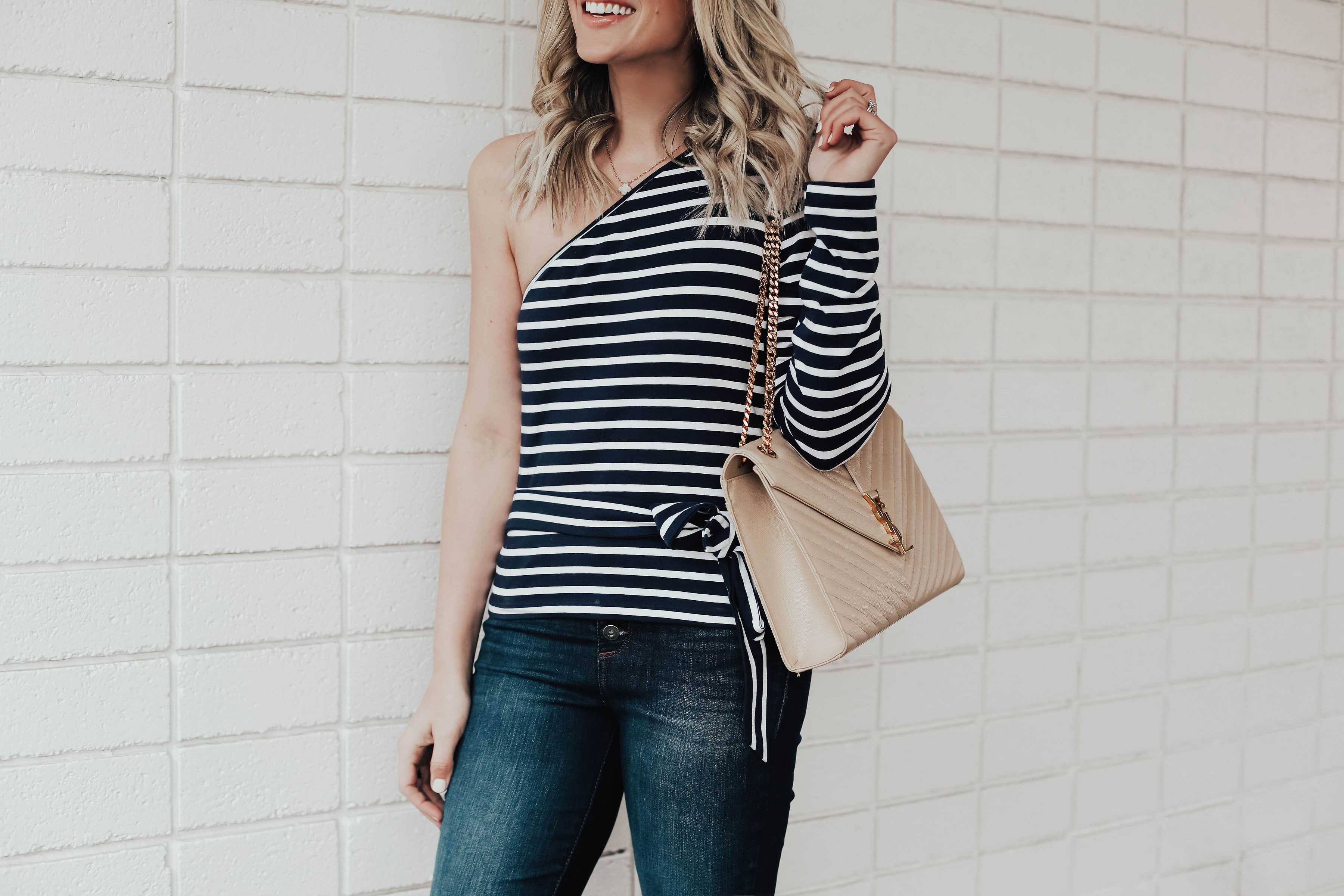 Reno, Nevada blogger, Emily Farren Wieczorek of Two Peas in a Prada shares outfits under $60 for spring with Sofia Jeans by Sofia Vergara available now at Walmart. 