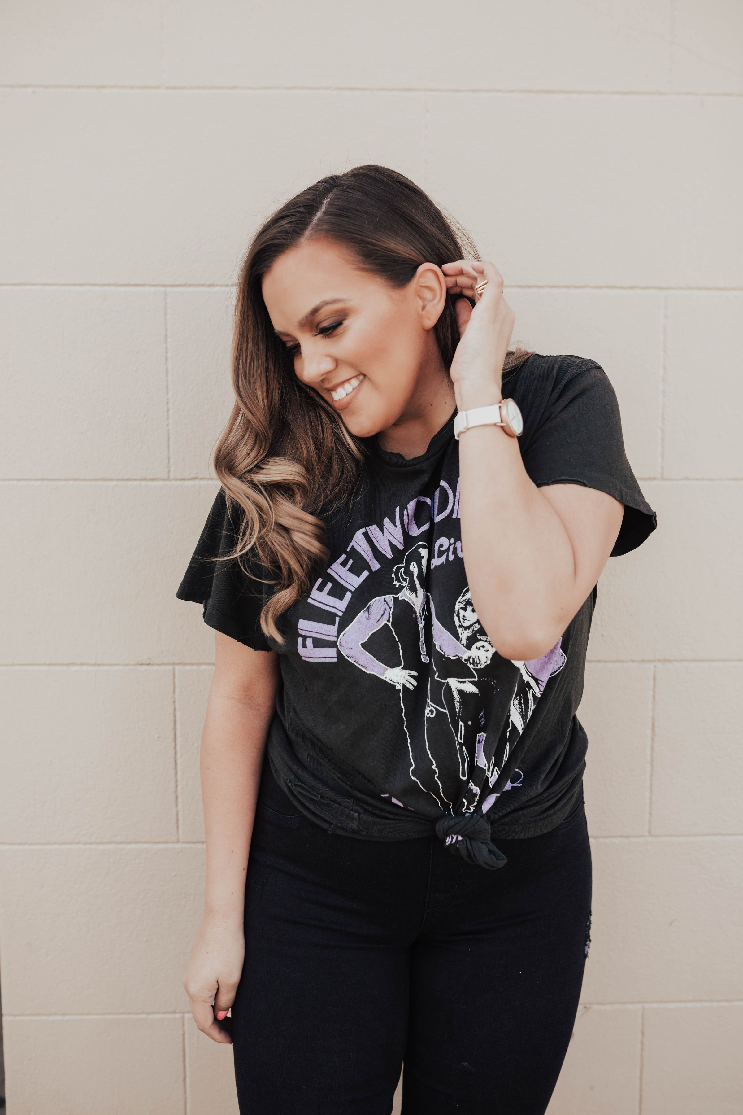 San Francisco blogger, Ashley Zeal from Two Peas in a Prada is sharing her favorite graphic band tees. She is wearing a Fleetwood Mac tee by Madeworn. 