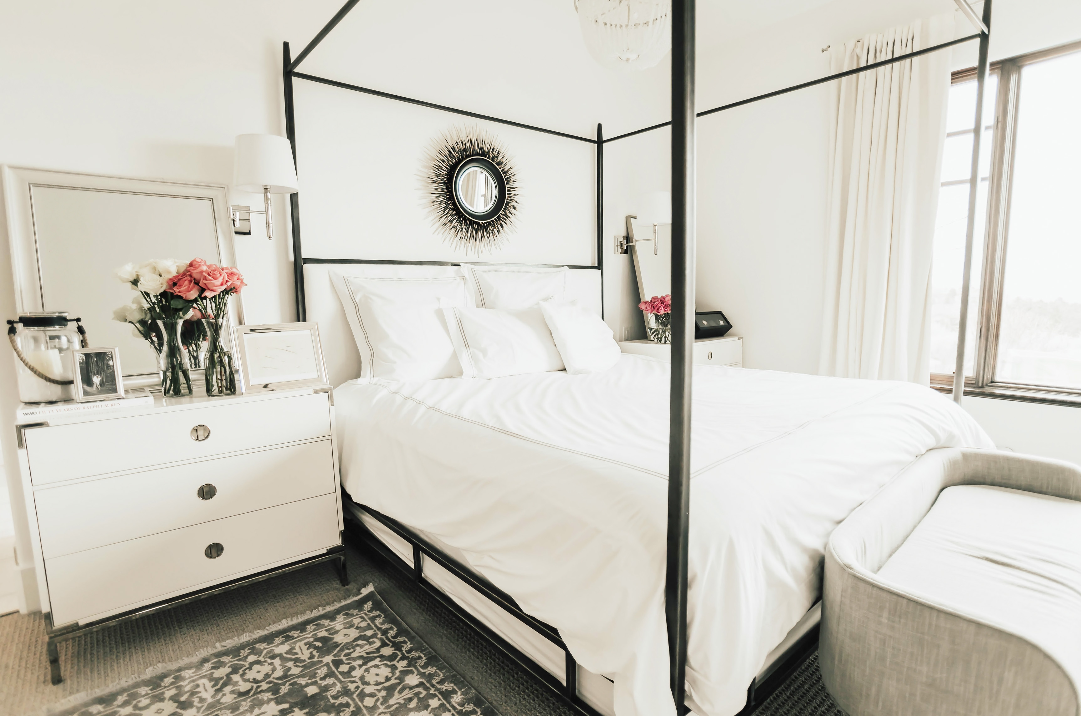 Reno Nevada blogger, Emily Farren Wieczorek of Two Peas in a Prada shares her new beautiful modern bedding from Bloomingdales!
