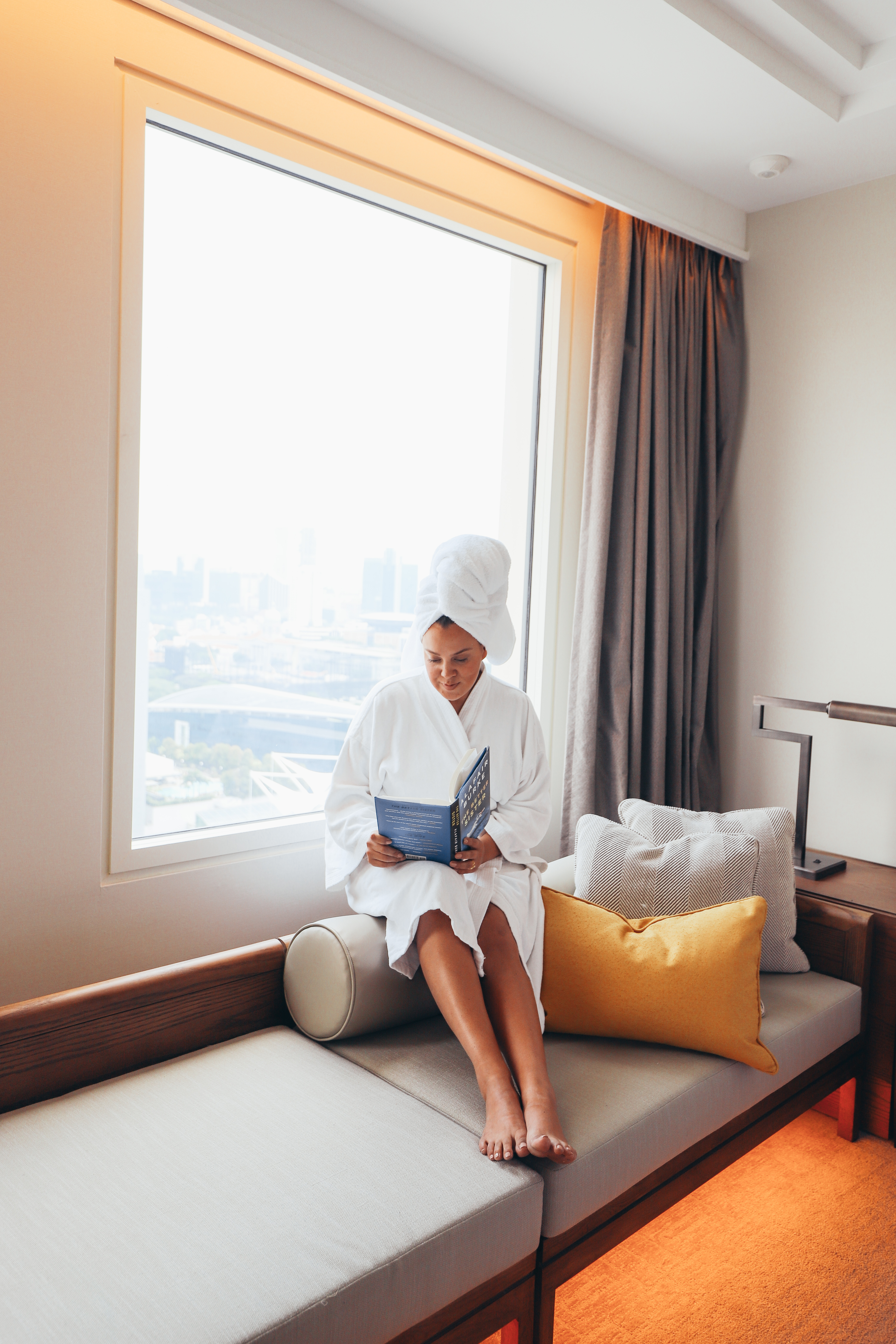 San Francisco blogger, Ashley Zeal from Two Peas in a Prada shares her honeymoon reading list. She is covering all the best books to read in May 2019. 