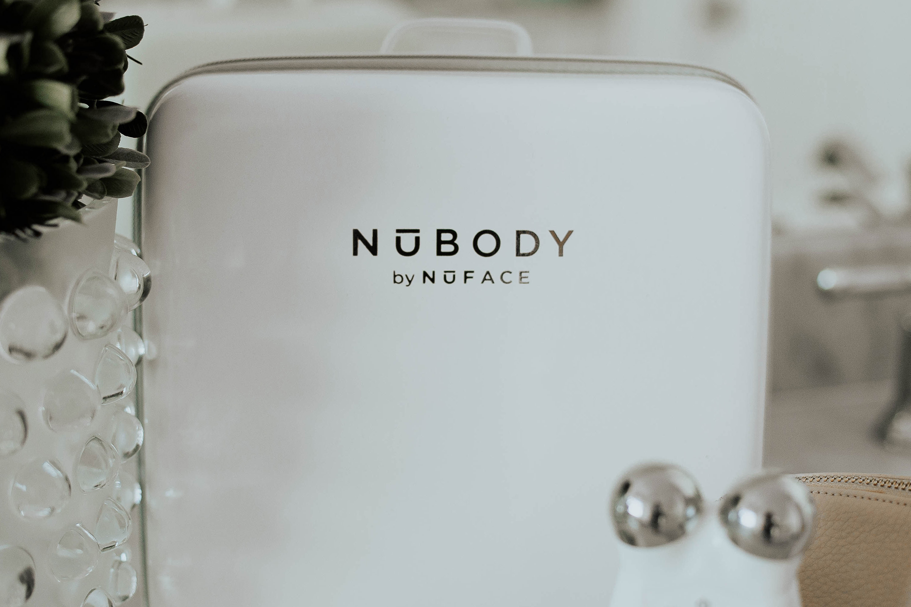 Bloggers Ashley Zeal and Emily Wieczorek from Two Peas in a Prada review the Nubody Skin Toning Device you can use at home. Including an interview with the founder with her tips and tricks.