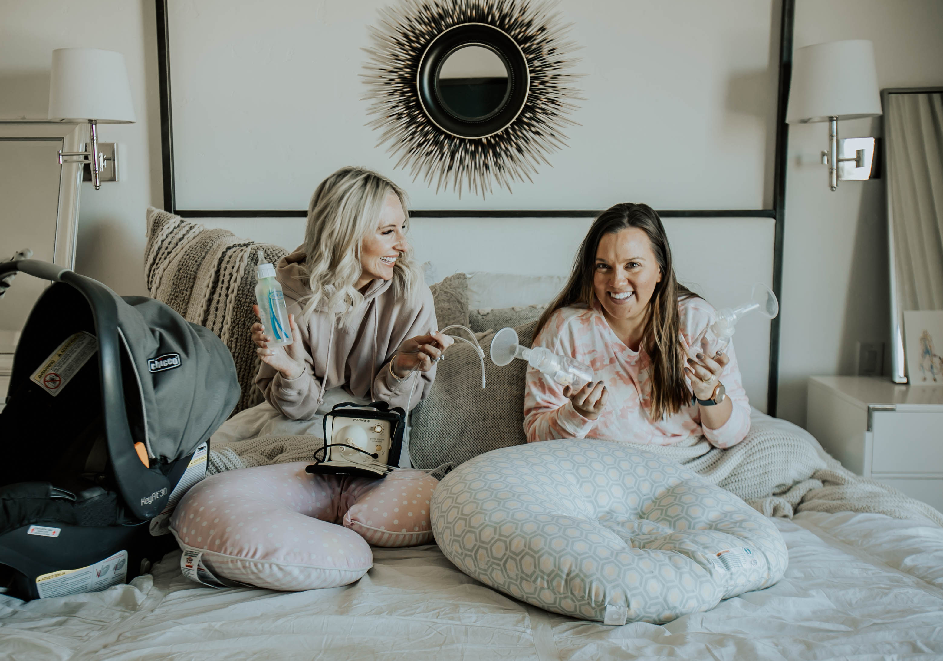 For national breastfeeding month - Reno Nevada Blogger, Emily Farren Wieczorek and her best friend Ashley Zeal talk all about her breastfeeding tips and tricks. 