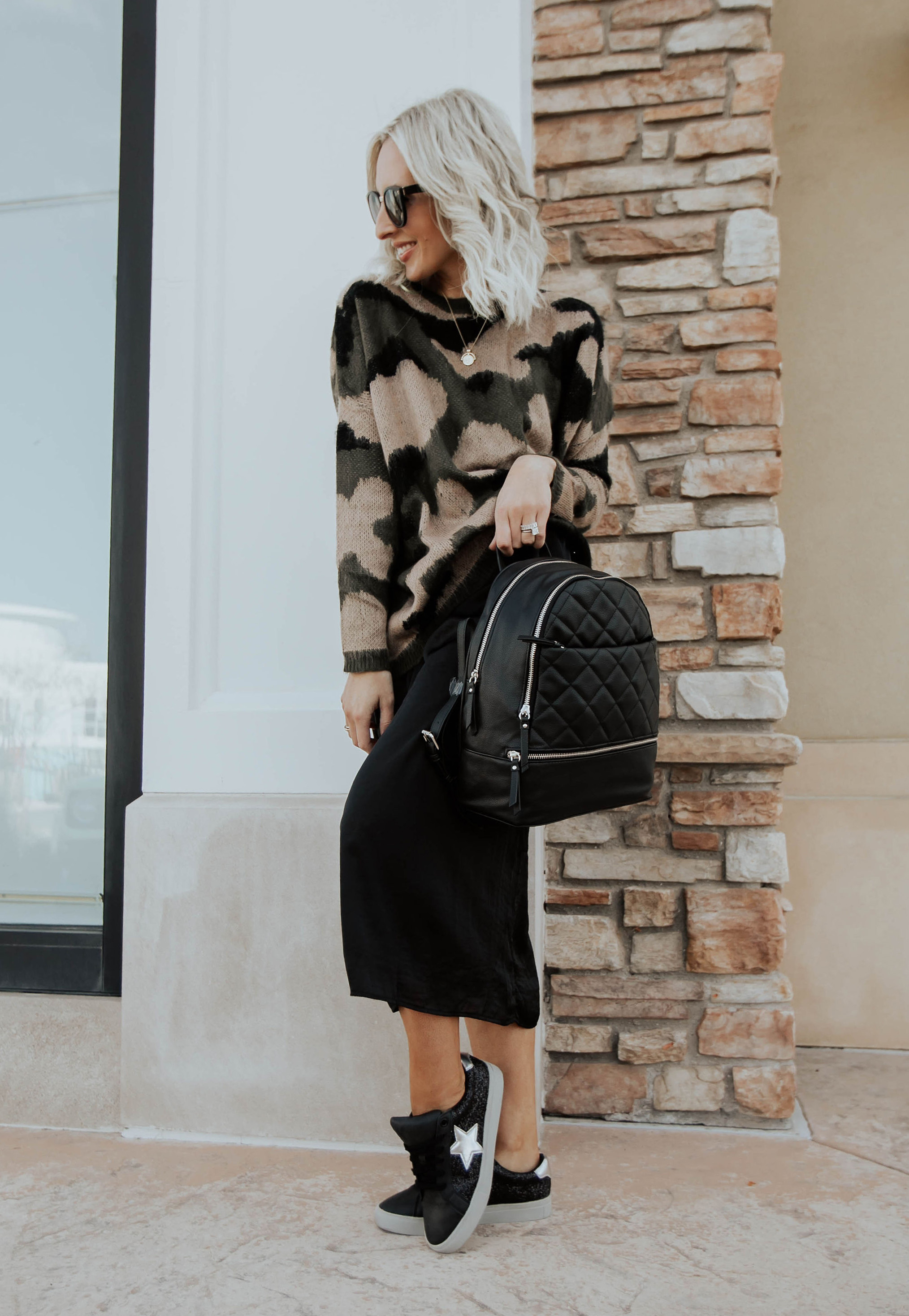 Reno Nevada Blogger, Emily Farren Wieczorek of Two Peas in a Prada shares all of her favorite fall fashion finds in her - Under $30 Fall Staples post with Walmart!