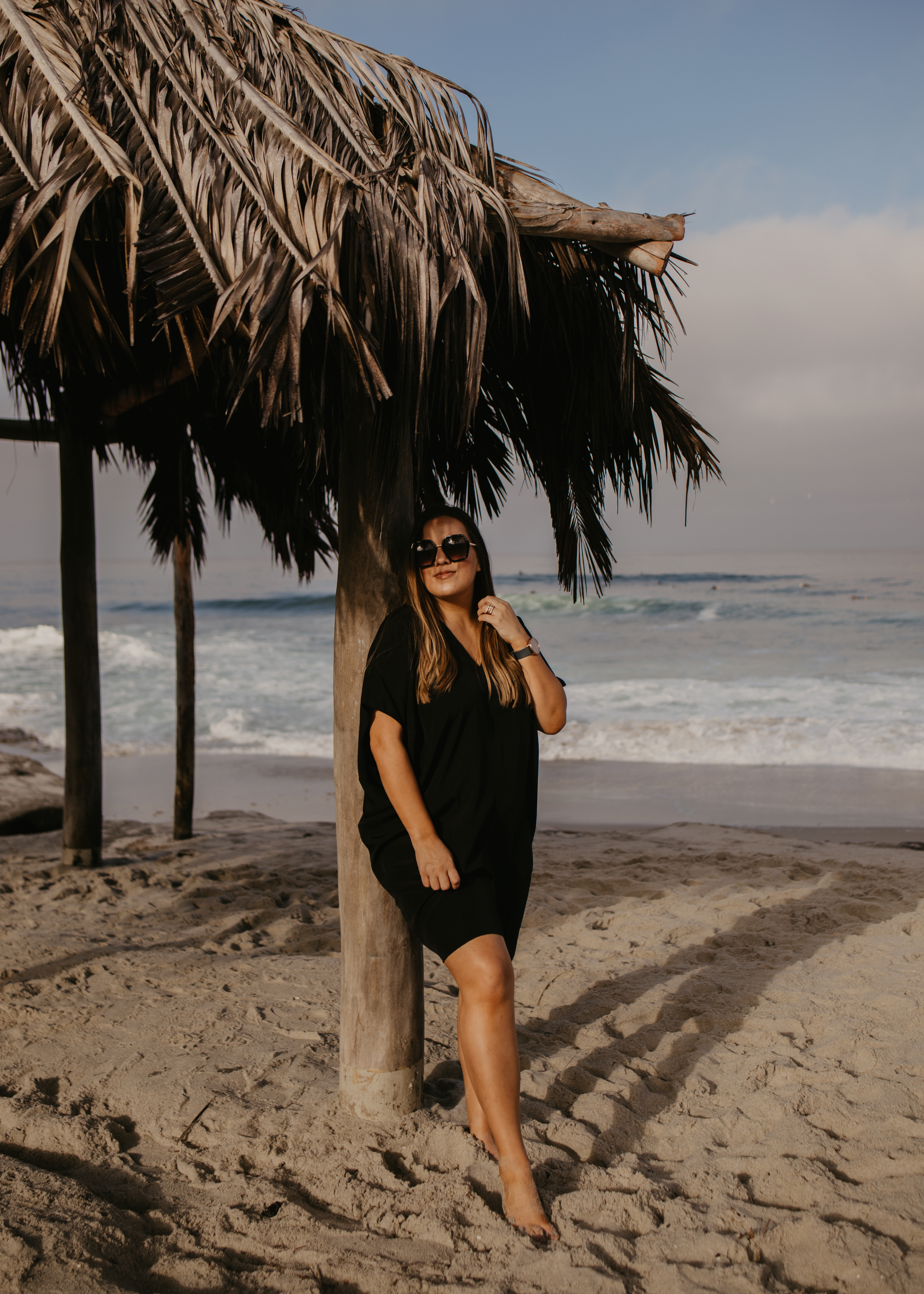 San Francisco blogger, Ashley Zeal, from Two Peas in a Prada breaks down all her maternity staples. She is sharing all of her favorite maternity items so you can build a capsule wardrobe for pregnancy. 