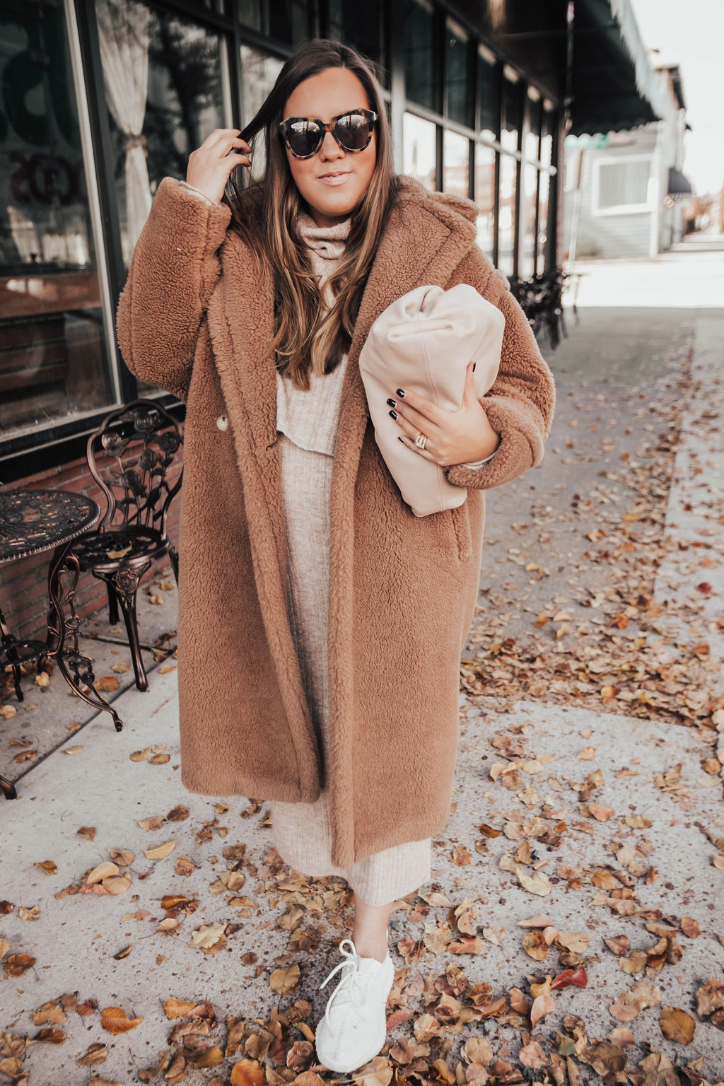 Reno blogger Ashley Zeal from Two Peas in a Prada shares her number one money-saving hack. Learn how she saves for big-ticket designer items and budgets for taxes! 