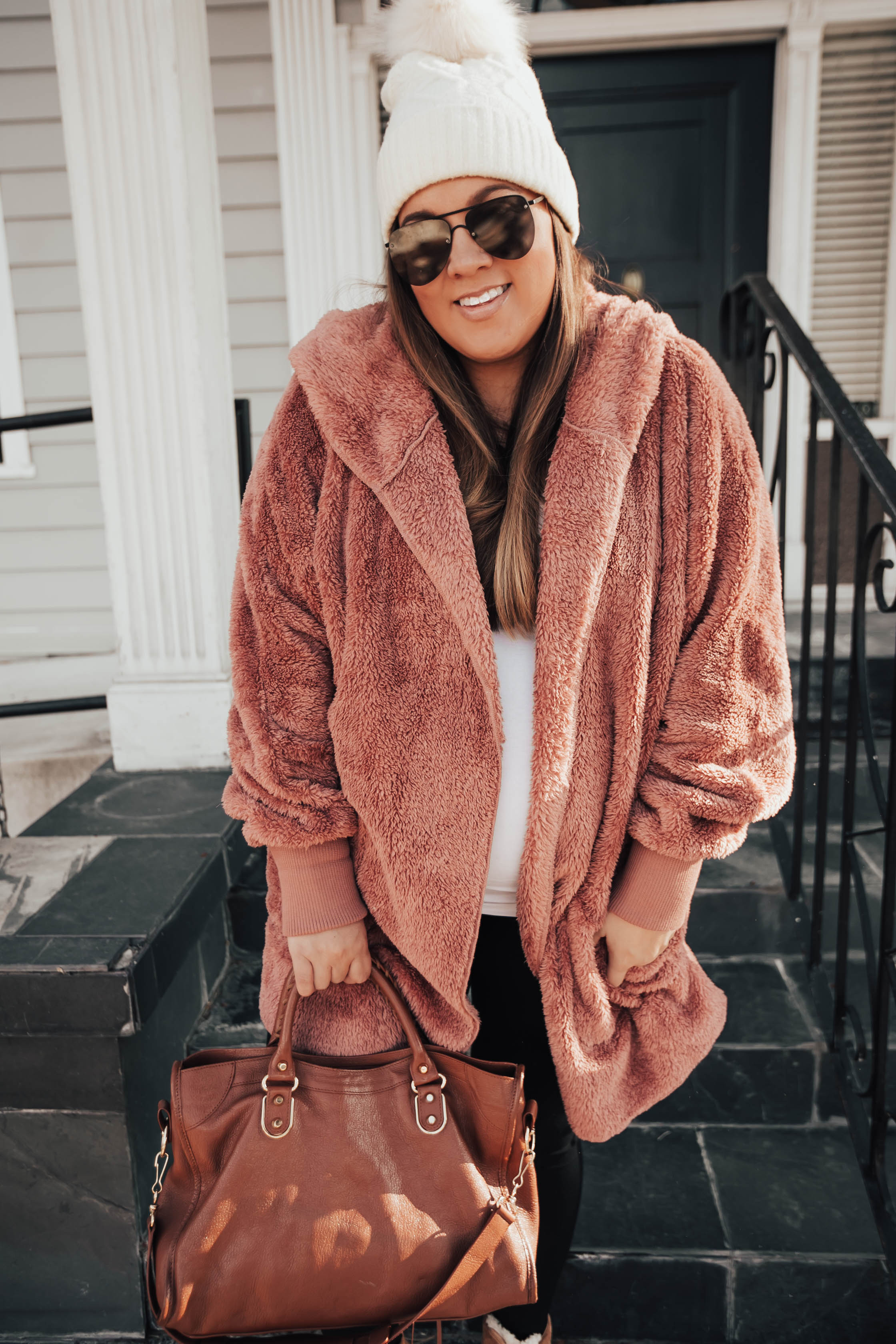Reno blogger, Ashley Zeal, from Two Peas in a Prada shares her December Amazon favorites featuring all of the best products she ordered from Amazon this month (including this cozy fleece)!