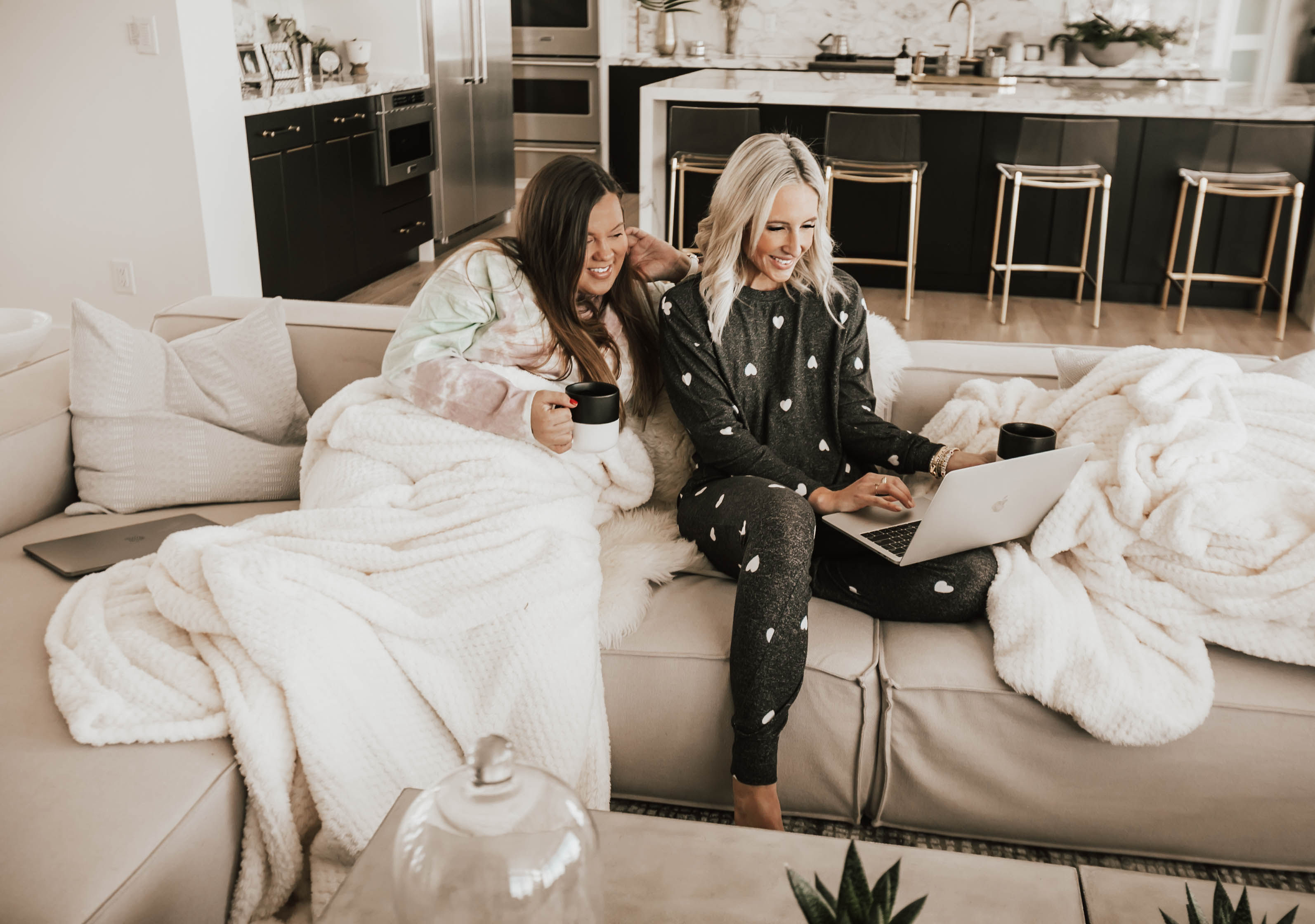 Reno bloggers, Ashley Zeal and Emily Wieczorek from Two Peas in a Prada share their favorite new loungewear from Nordstrom. 
