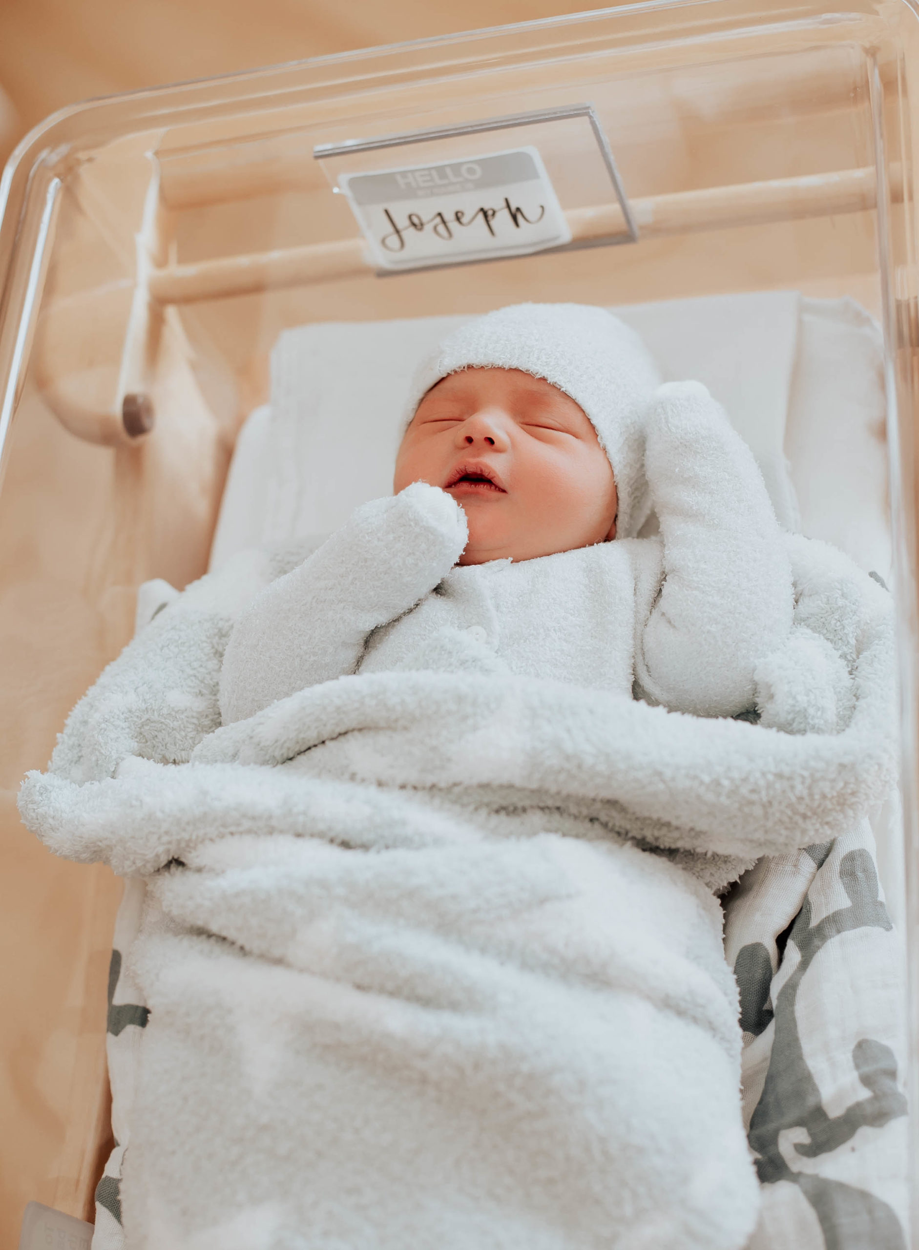 Reno blogger, Ashley Zeal, from Two Peas in a Prada finally shares baby Joe's birth story. She is dishing all the details about giving birth to her son. 