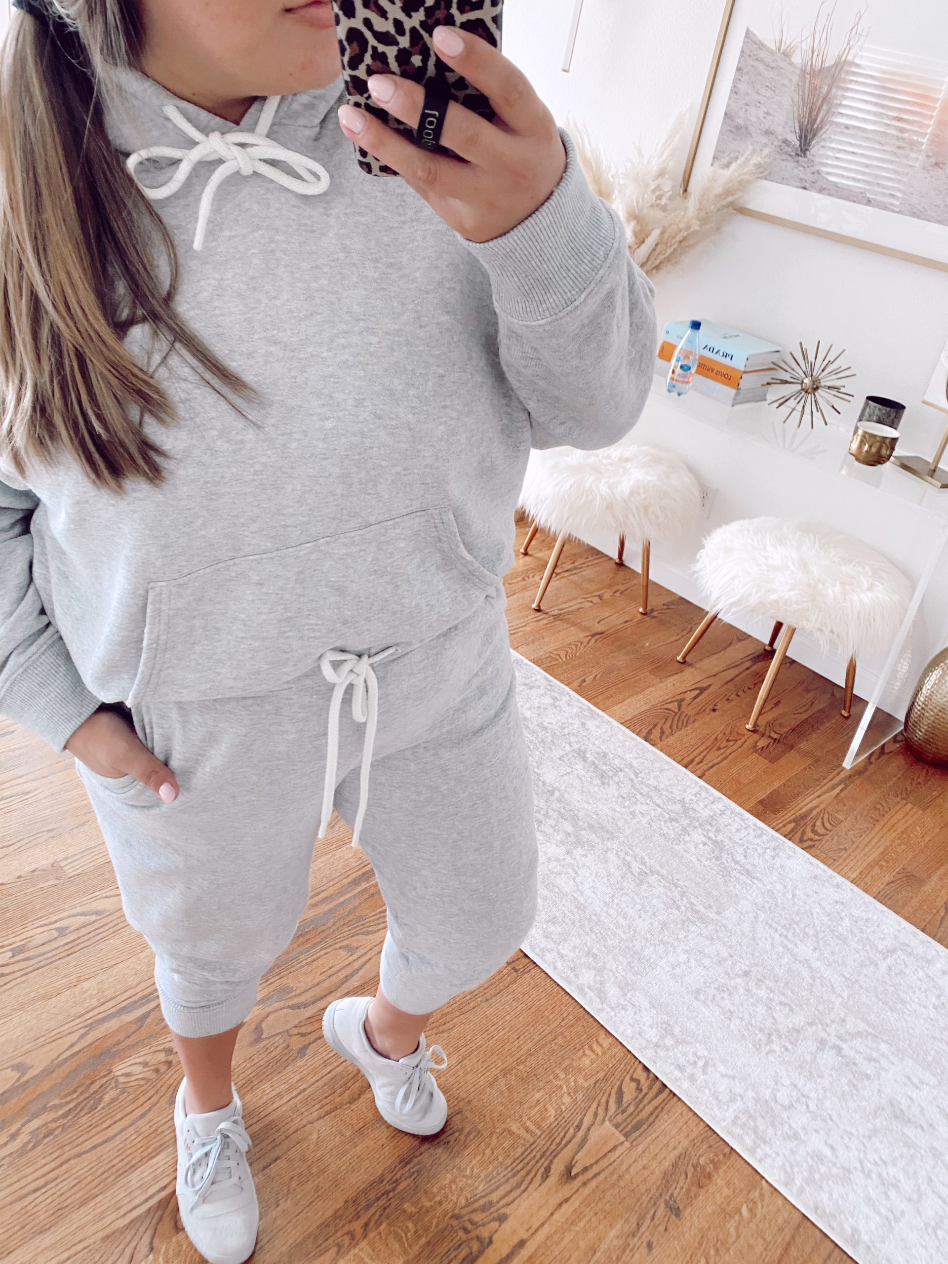 Reno blogger, Ashley Zeal, from Two Peas in a Prada shares her top picks from the Aerie Sale. Stock up on all the lounge wear! 