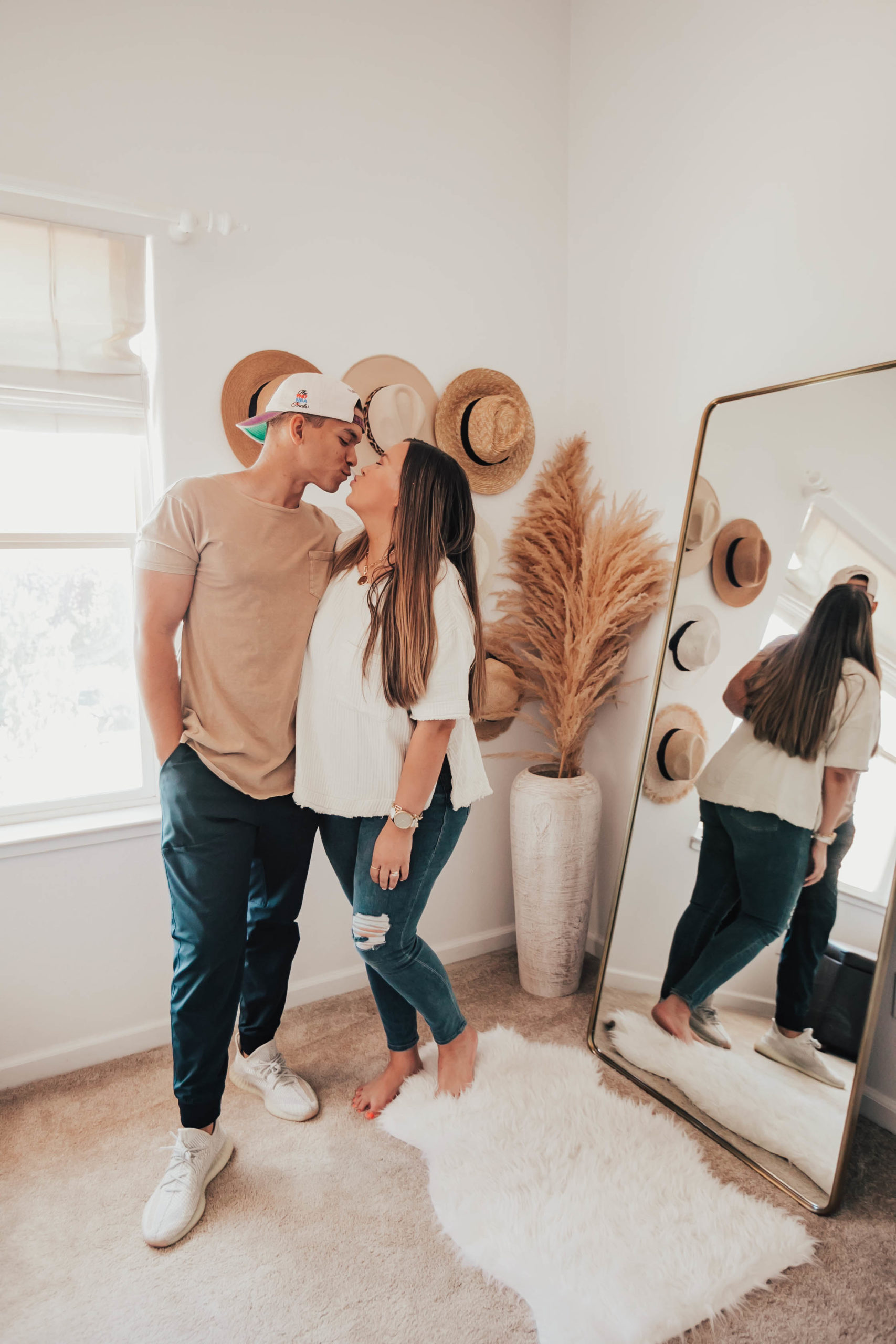 Reno blogger, Ashley Zeal, from Two Peas in a Prada partners with eBay to create a DIY Hat Wall featuring the Bosch Laser Level. 